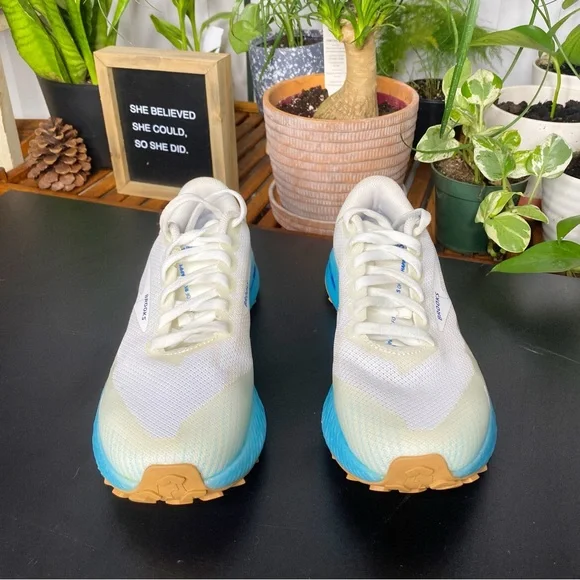 Brooks Catamount White / Iced Aqua / Blue - Picture 4 of 8